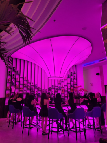 다낭 xbar Lounge 엑스바 메인 아가씨들 1